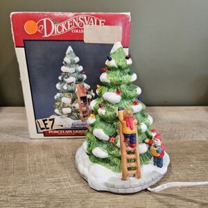 Lemax Dickensvale Collection  Porcelain Lighted Christmas Tree 1991